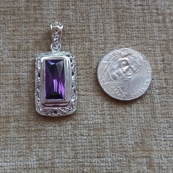 925 Silver Synthetic Amethyst Pendant - Picture 6 of 6